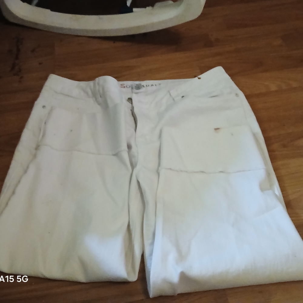 SO Womans White Chinos
